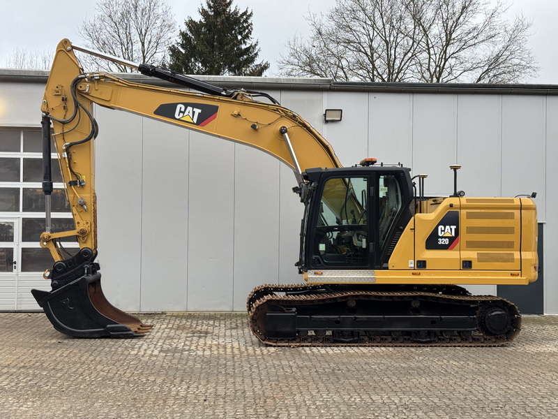 Caterpillar Excavator 3